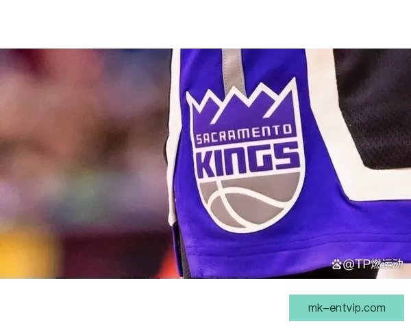 以卢惊叹加兰超远三分同时发现杰克逊低位背打能力全面展现球队新进攻核心潜质